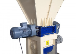 DRVIČ/DRTIČ na spracovanie dreva a drevného odpadu a iné -dvojsekciový (hrubé a jemné drvenie) 12kW