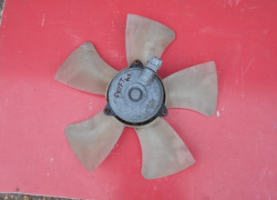 ventilátor Denso /vrtuľu/ z predného chladiča na Suzuki Swift 