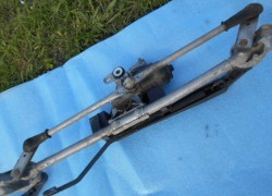 rozpredám Swift 1.3 4wd a Ignis 1.3 2wd na ND