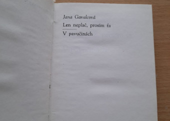 2-jana-gavalcová-len-neplač-v-pavučinách