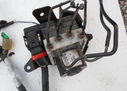 Suzuki Swift 1,3 4x4 2008 66 kw auto na diely