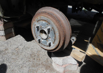 ZAD.NAPR. SWIFT 4x4. .9