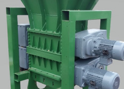 DRVIČ/DRTIČ na spracovanie dreva, paliet, plastov a iné  -	dvojsekciový (hrubé a jemné drvenie) 30 kW