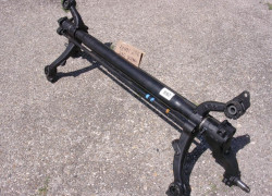 zadné nápravy na P-206 sw repasované