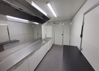 przyczepa gastronomiczna pod burgery