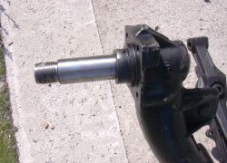 zadnú repasovanú nápravu na citroen saxo VTS, P-106 GTi