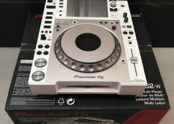 12898_pioneer-cdj-2000-nxs2w_thb