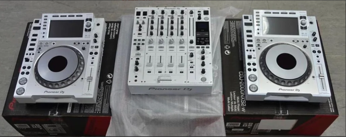 Pioneer DJ 2x Pioneer Cdj-2000Nxs2W +1x Djm-900Nxs2W + Hdj-2000 Mk2 / Pioneer-Dj-Tour-system- 2x Pioneer Cdj-Tour1 +1x Pioneer Djm-Tour1-dj-package
